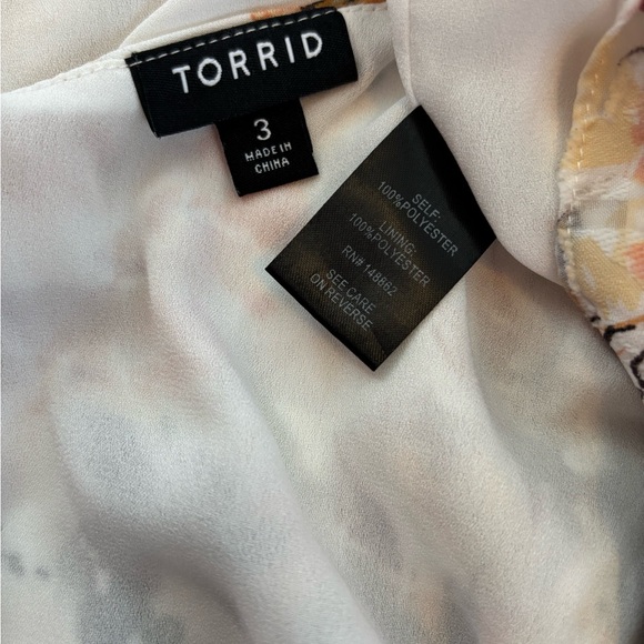 Torrid Blush Black & White Floral Sleeveless Blouse Adjustable Straps Size 3X - Picture 4 of 6